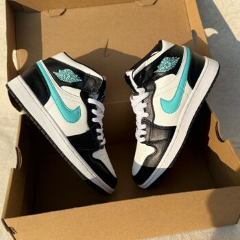 JORDAN R1 NEGRO CHULO AZUL